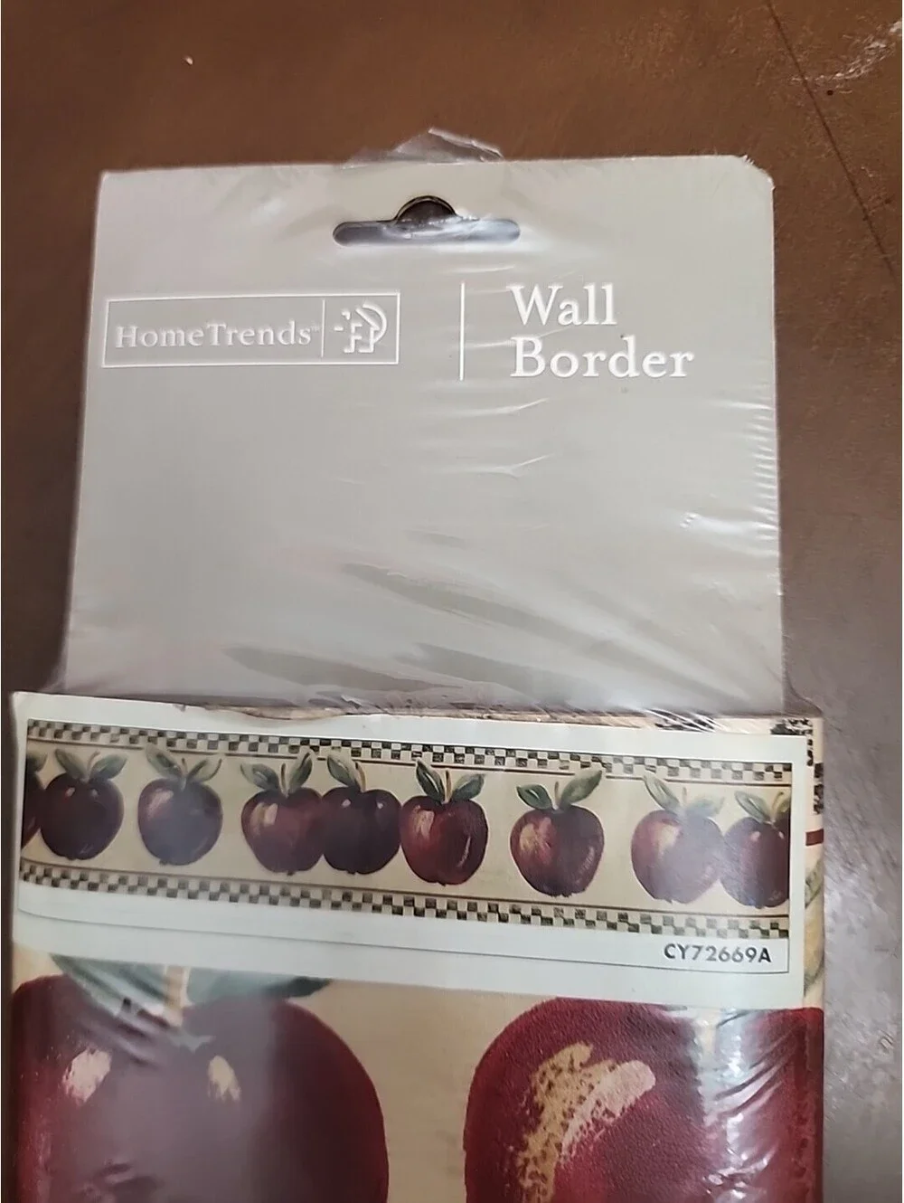 NEW Home Trends WALLPAPER BORDER Apple Gingham 5.25